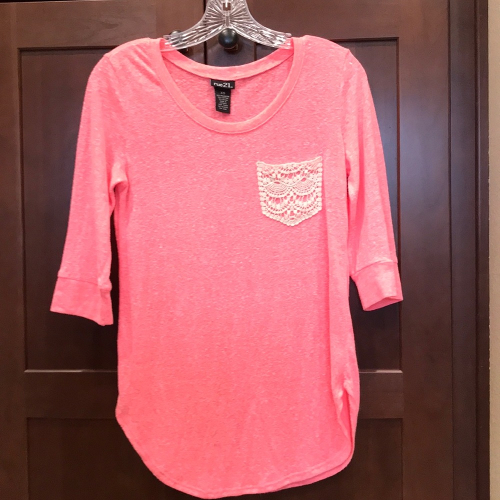 Ladies Rue 21 Coral Long Sleeve